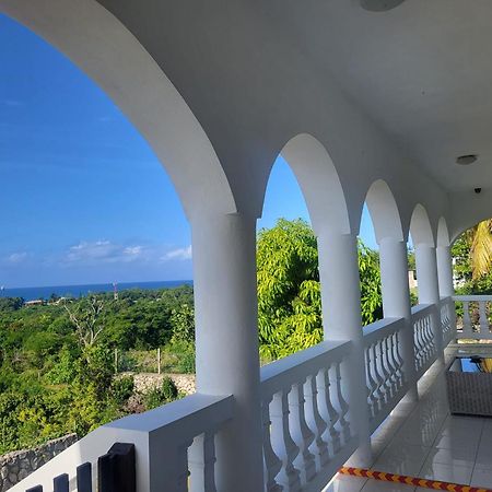 Zuri Enterprise Hotel Negril Exterior foto