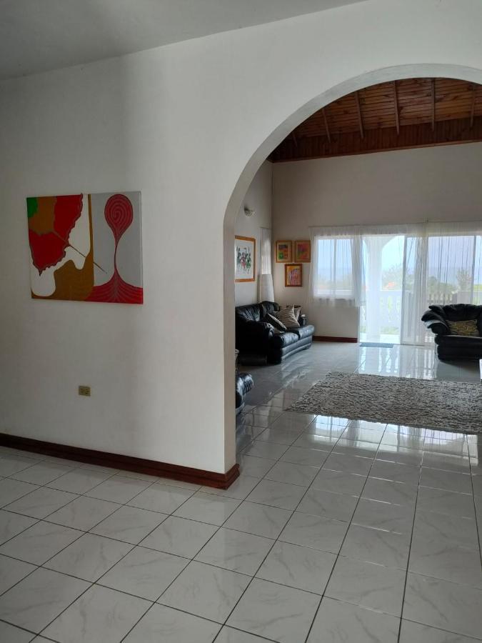 Zuri Enterprise Hotel Negril Exterior foto