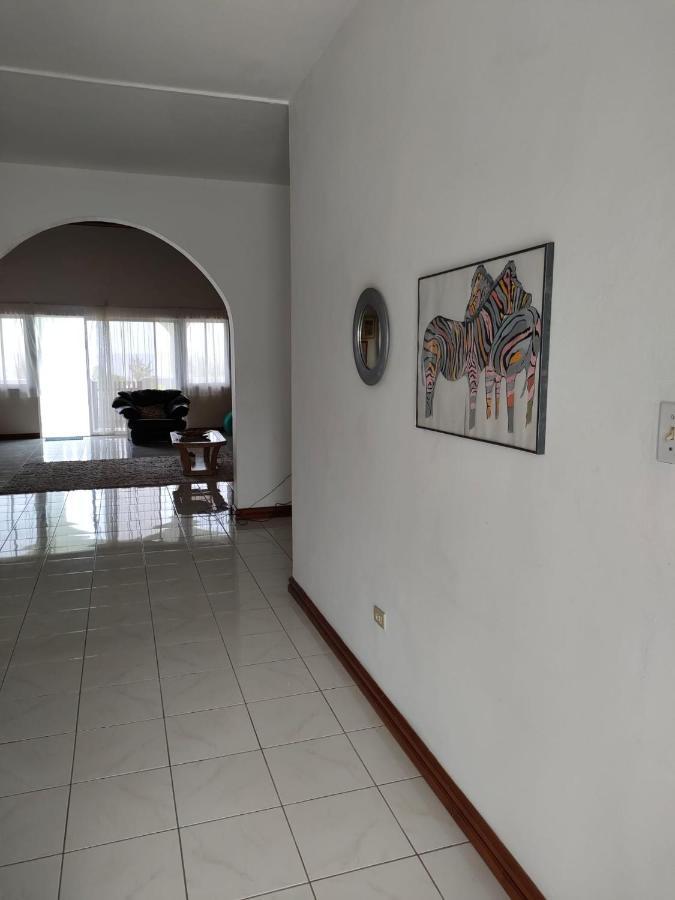 Zuri Enterprise Hotel Negril Exterior foto