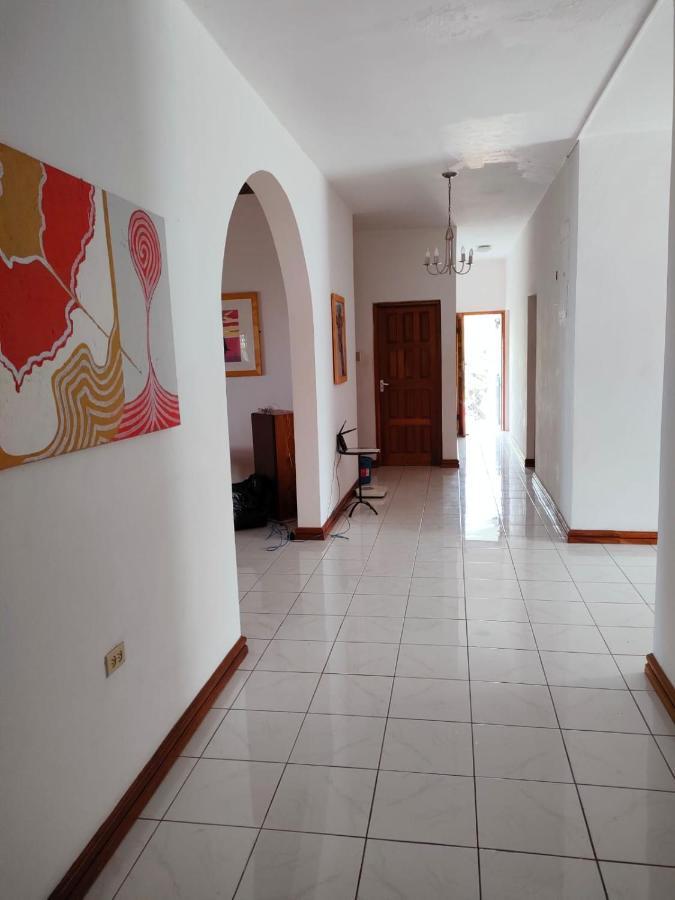 Zuri Enterprise Hotel Negril Exterior foto